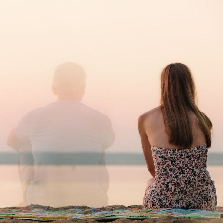 SIGNS HE HAS GIVEN UP ON THE RELATIONSHIP