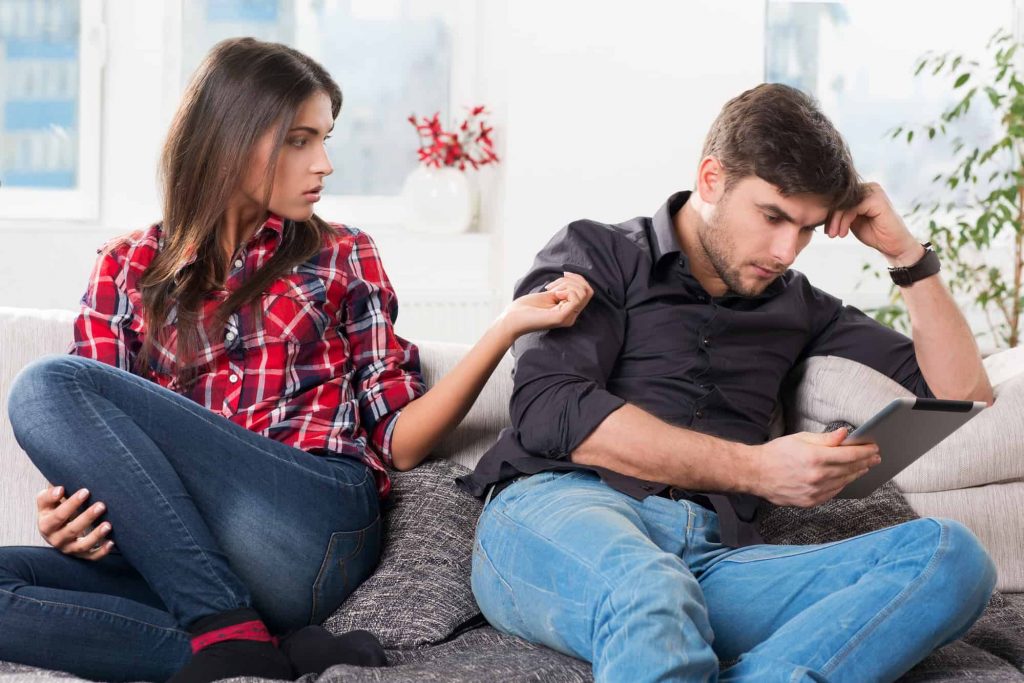 a man and a woman that are not in good terms