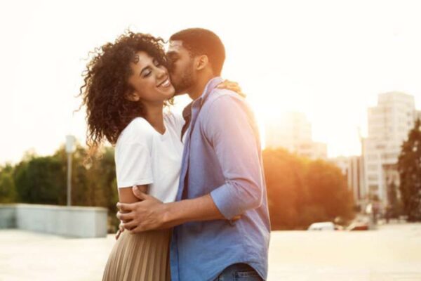 how to know if he is in love with you